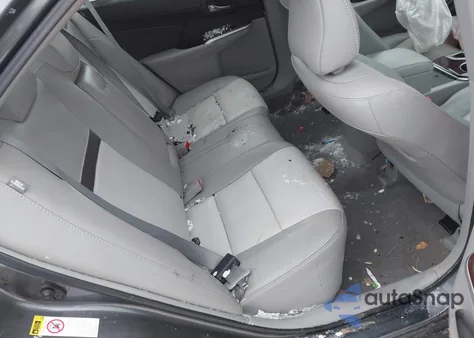 2014 Toyota Camry Xle V6 z USA, uszkodzony, nr VIN 4T1BK1FK9EU541089